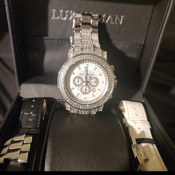 Luxurman Diamond Watch Chronograph with 2 Carats! - Picture 1 of 6